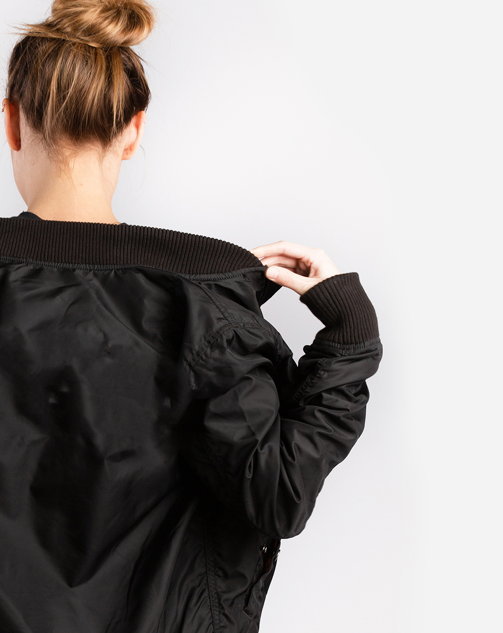 home-3-product-7-img-1 D